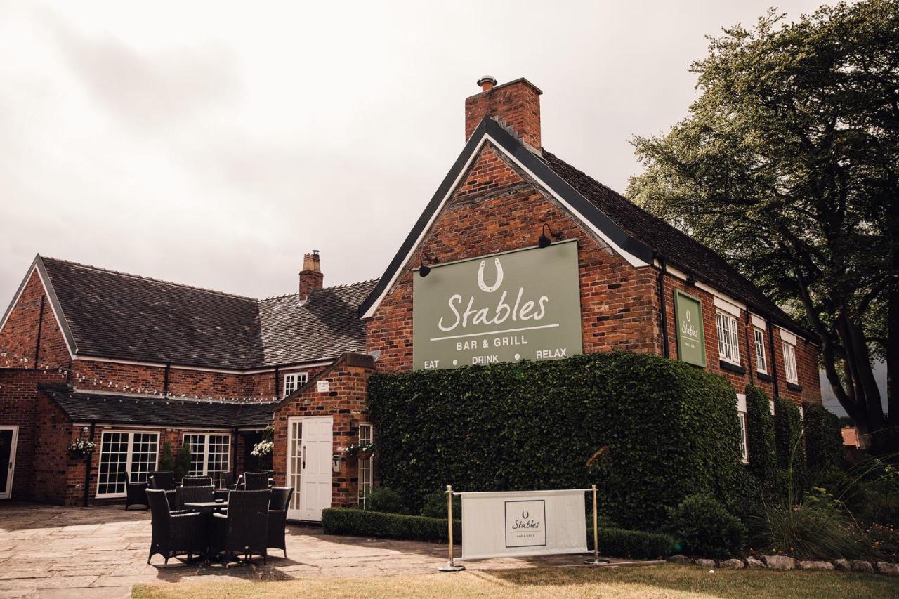 Manor House Hotel & Spa, Alsager Eksteriør bilde